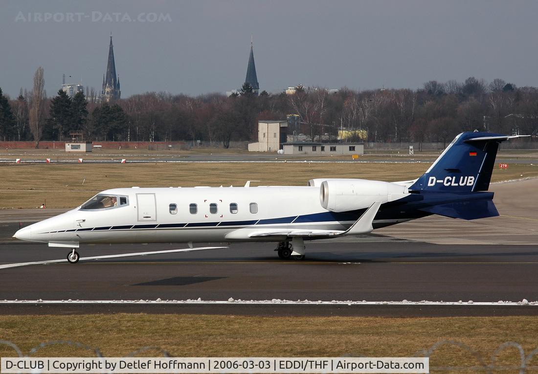 D-CLUB, Learjet 60 C/N 60-249, taxi to start at Berlin-Tempelhof THF