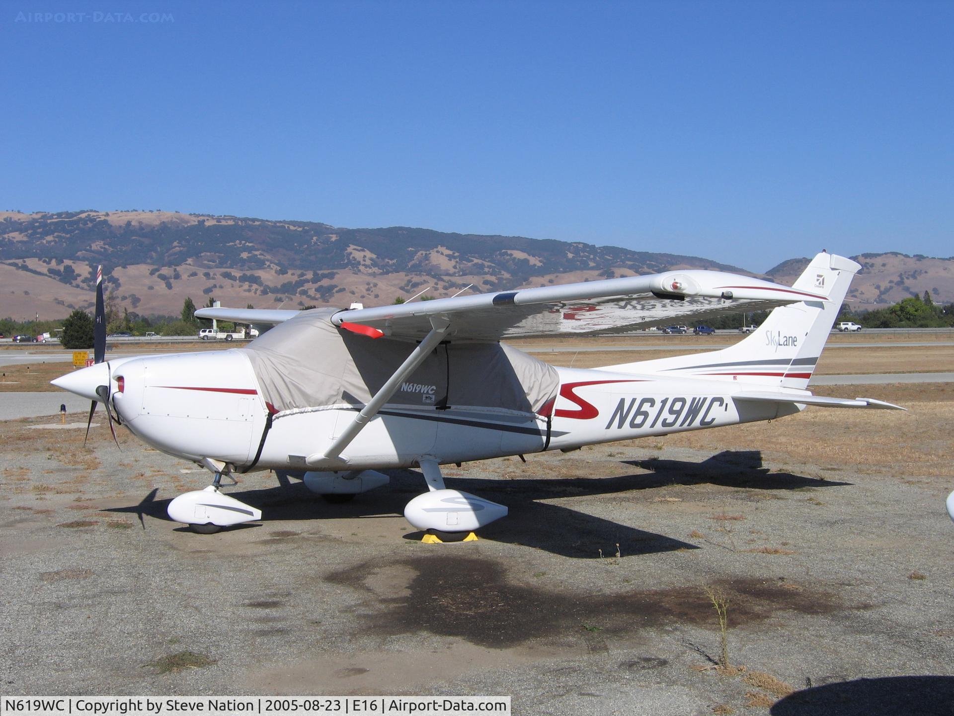 N619WC, 2001 Cessna 182T Skylane C/N 18280993, Cessna 182T in summer sun at South County Airport, San Martin, CA