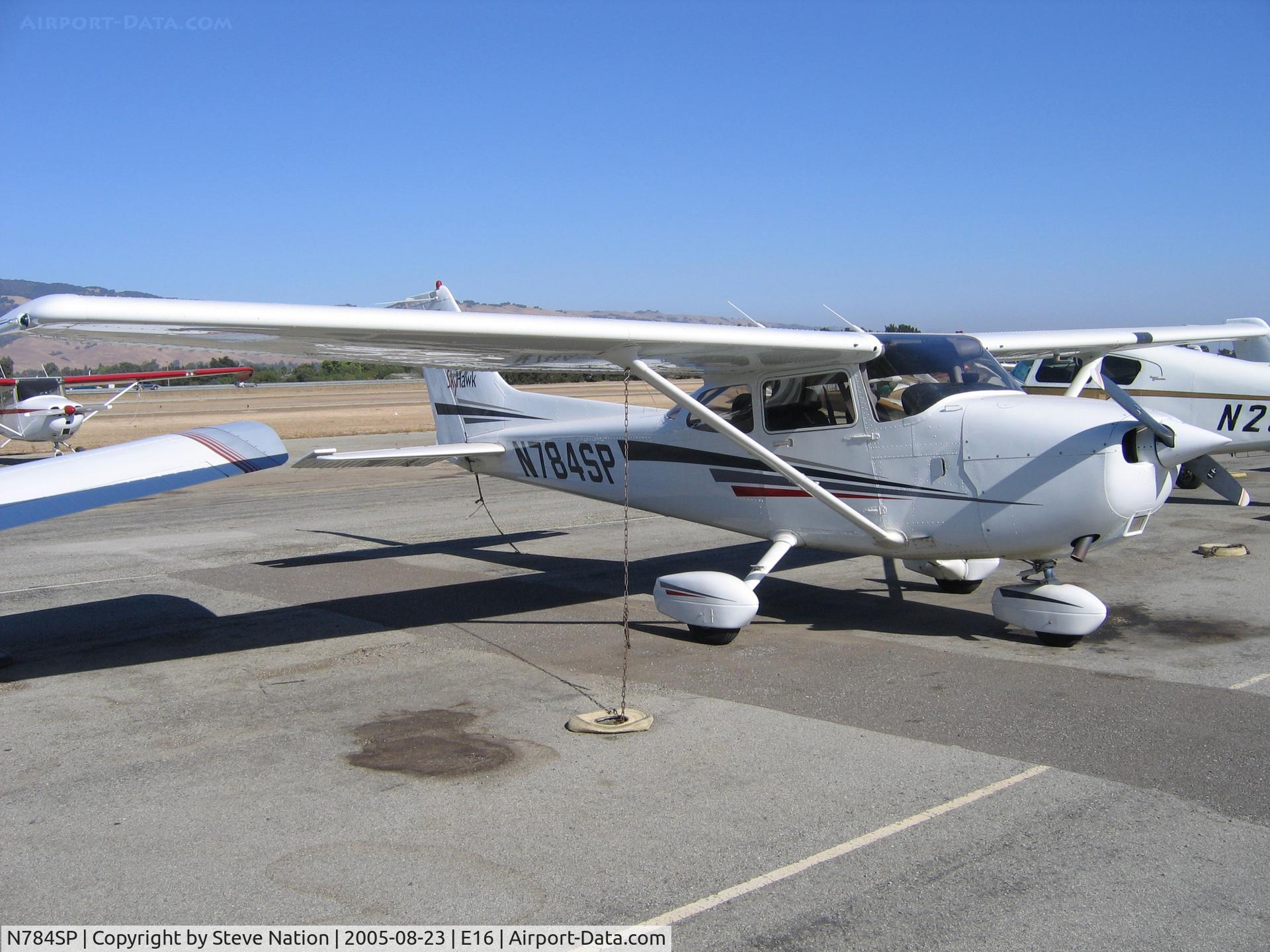 N784SP, 2001 Cessna 172S C/N 172S8711, Cessna 172S in summer sun at South County Airport, San Martin, CA