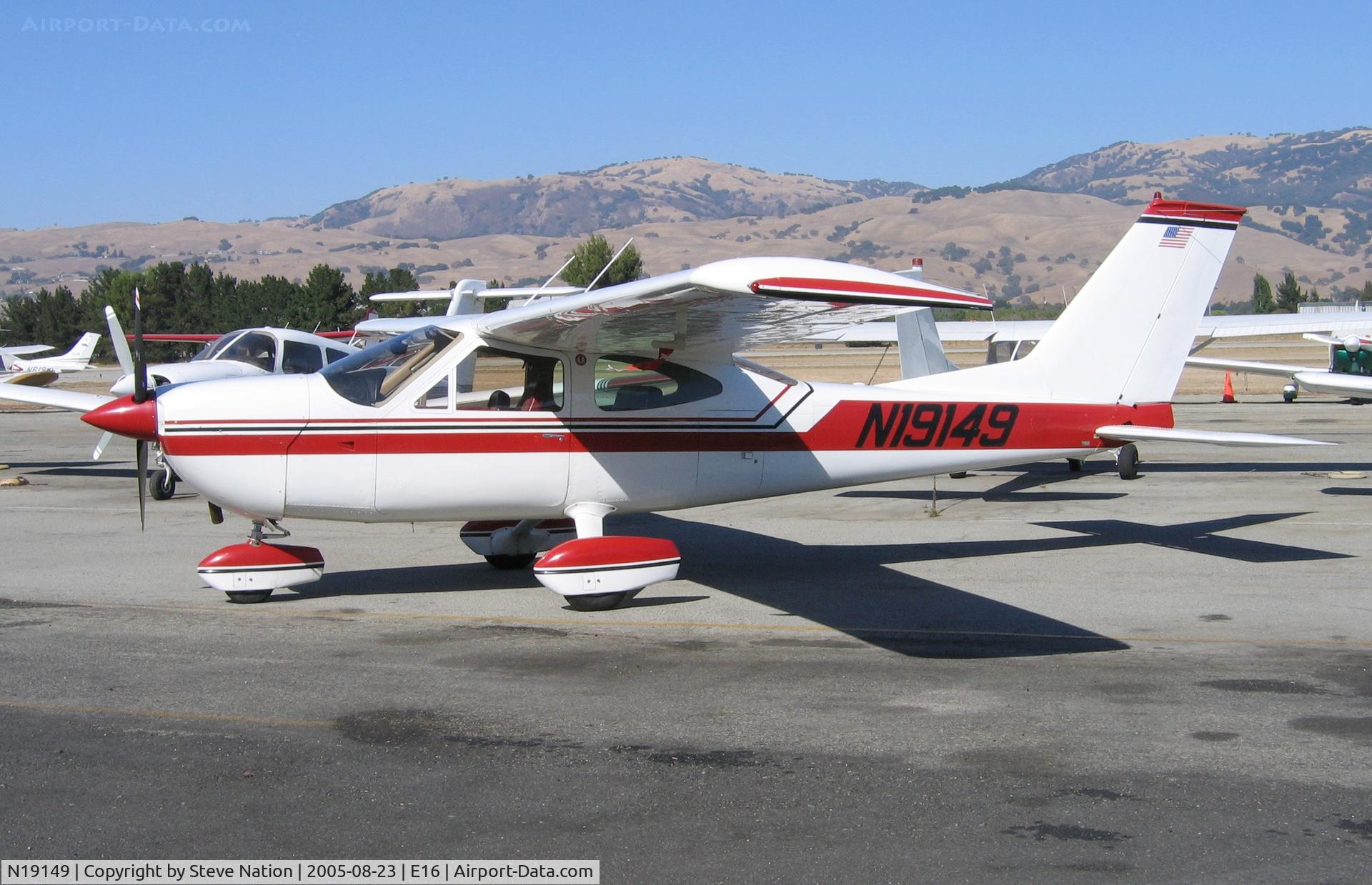 N19149, 1976 Cessna 177B Cardinal C/N 17702560, Cessna 177B in summer sun at South County Airport, San Martin, CA