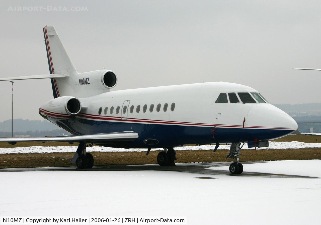 N10MZ, 1987 Dassault Falcon 900 C/N 32, see it for special gasts on WEF 2006