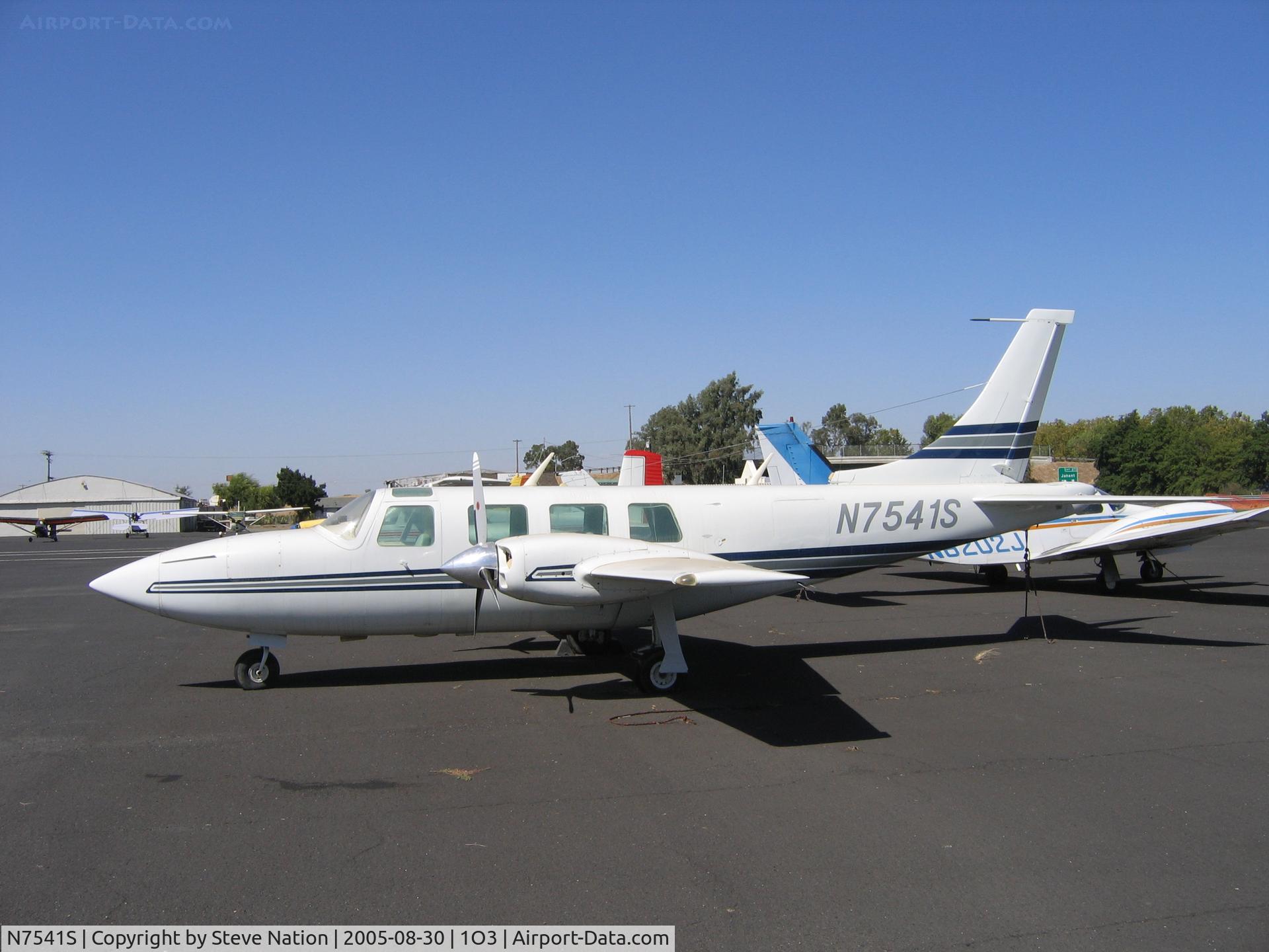 N7541S, 1974 Smith Aerostar 600 C/N 600172076, 1974 Smith Aerostar 600 at sunny Lodi Airport, CA