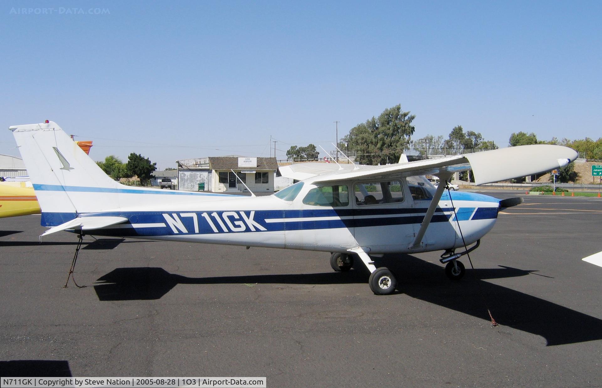 N711GK, 1979 Cessna 172N C/N 17272570, 1979 Cessna 172N with wingtip mods @ sunny Lodi Airport, CA
