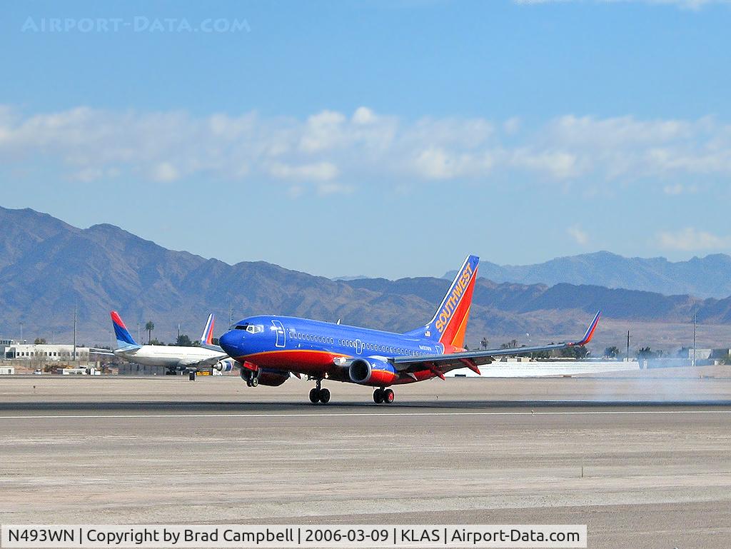 N493WN, 2004 Boeing 737-7H4 C/N 32477, Southwest Airlines / 2004 Boeing 737-7H4
