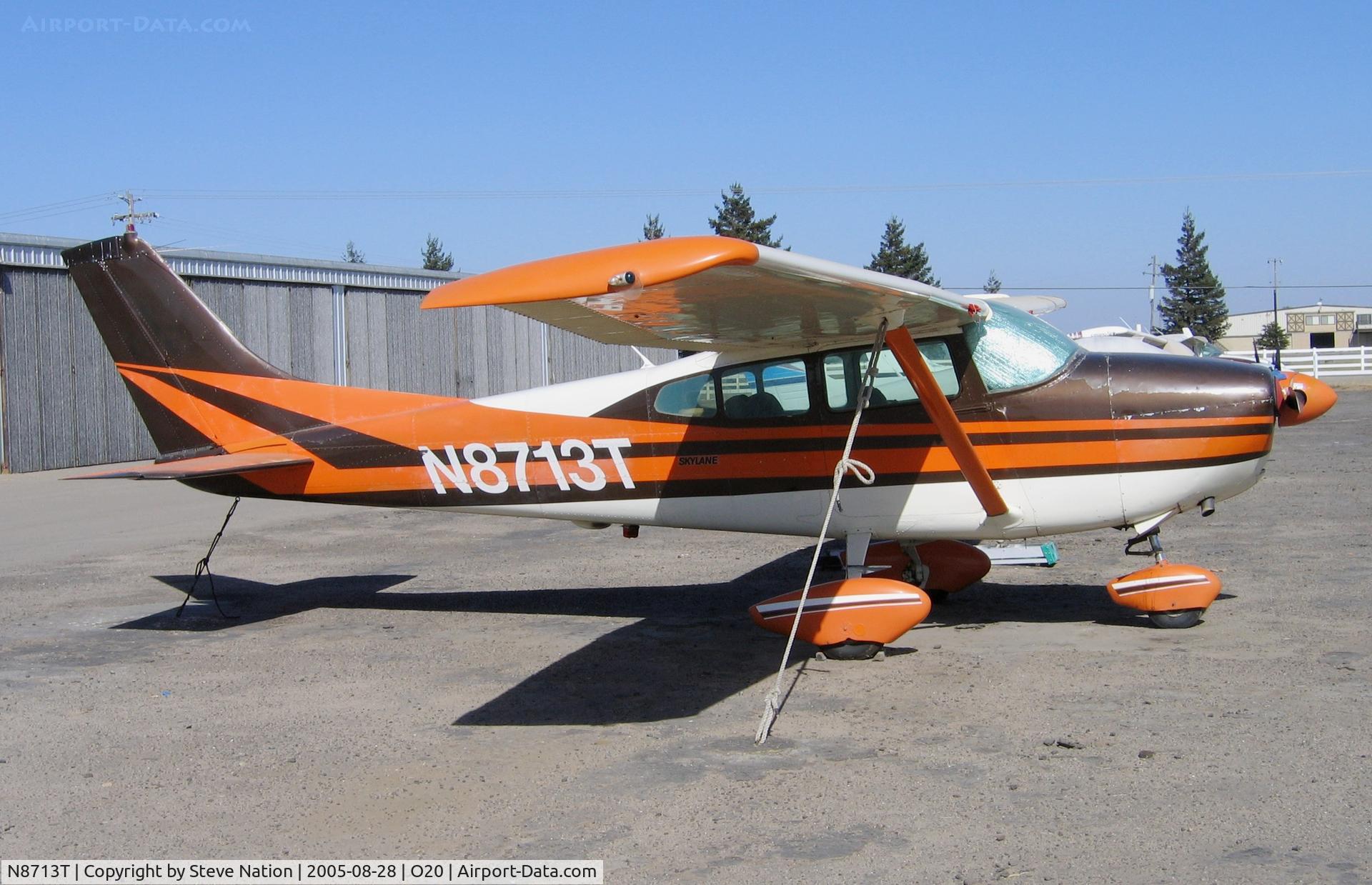 N8713T, 1960 Cessna 182C Skylane C/N 52613, 1960 Cessna 182C @ Lodi-Kindon Airport, CA