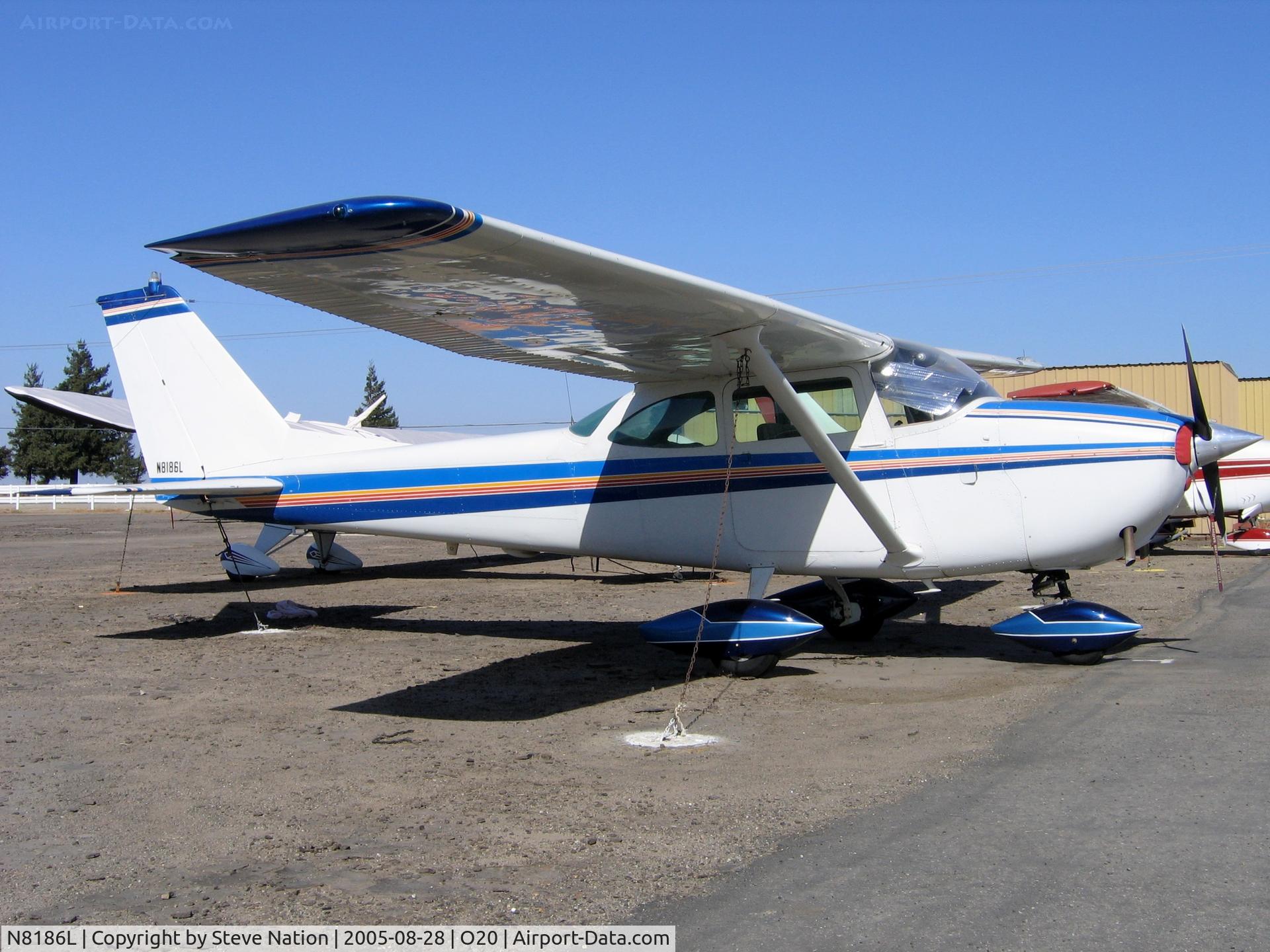 N8186L, 1967 Cessna 172H C/N 17256386, 1967 Cessna 172H @ Lodi-Kingdon Airport, CA
