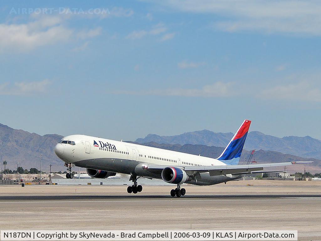 N187DN, 1996 Boeing 767-332/ER C/N 27582, Delta Airlines