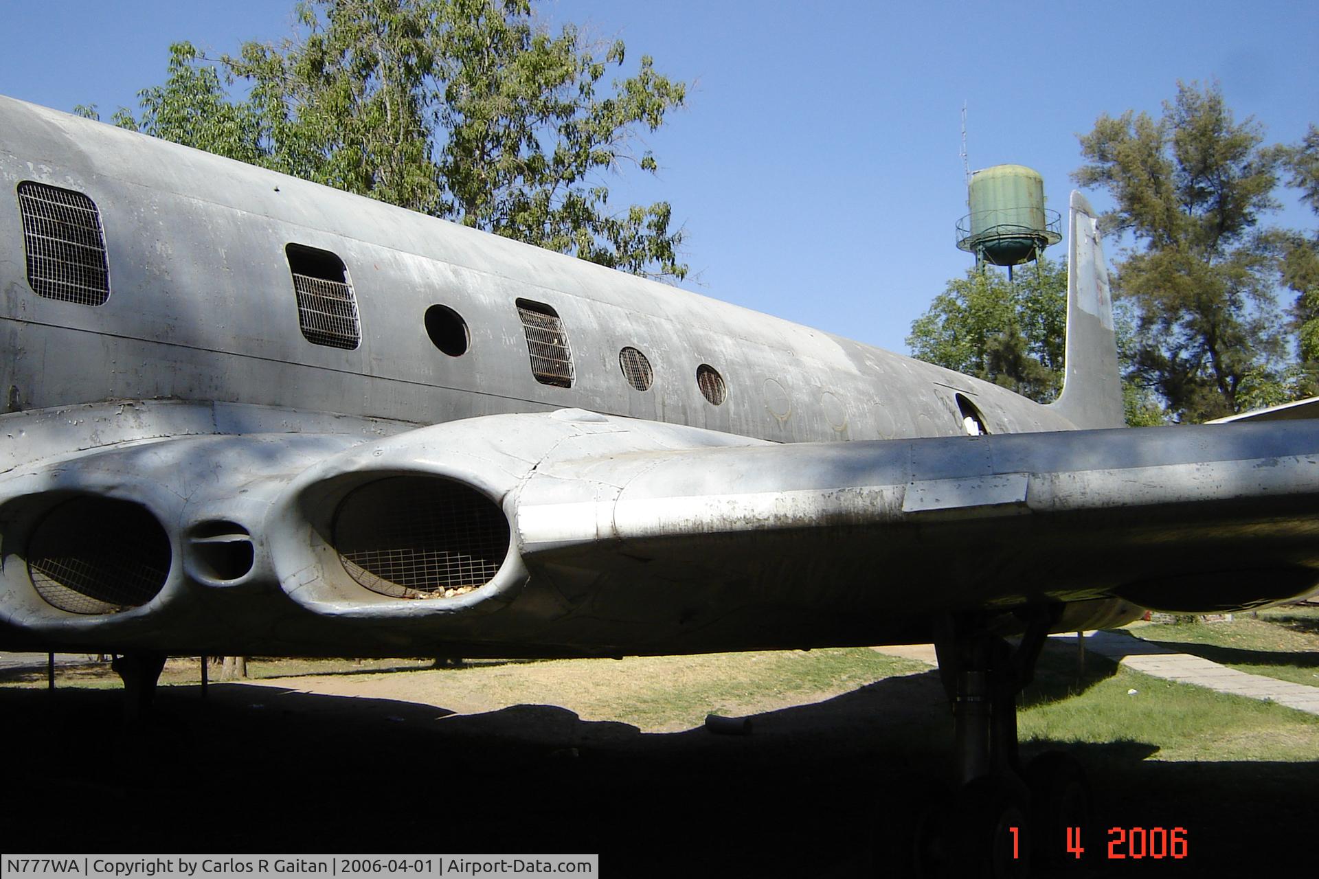 N777WA, De Havilland DH.106 Comet 4C C/N 6443, Ex Mexicana XA-NAT at Irapuato Zoo