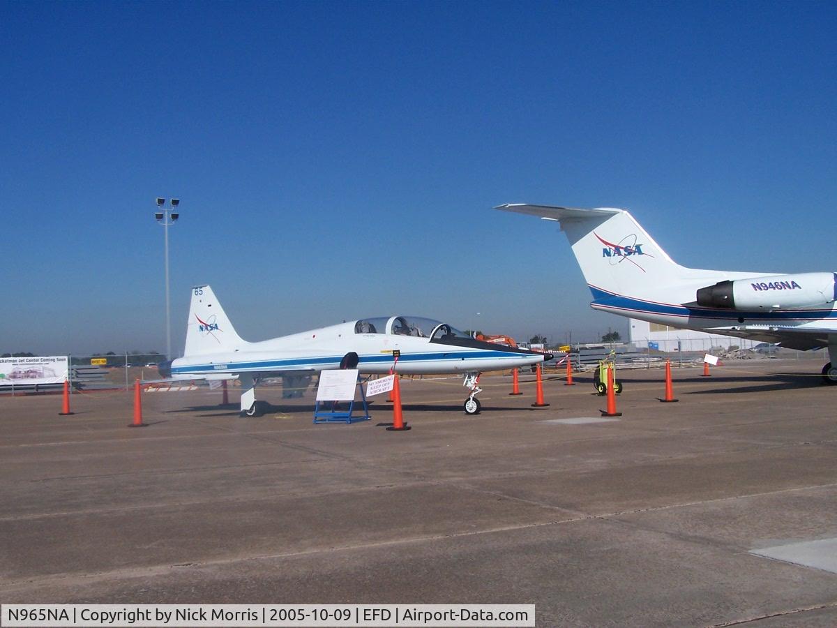 N965NA, Northrop T-38A C/N T.6121, On static display at Wings Over Houston 2005