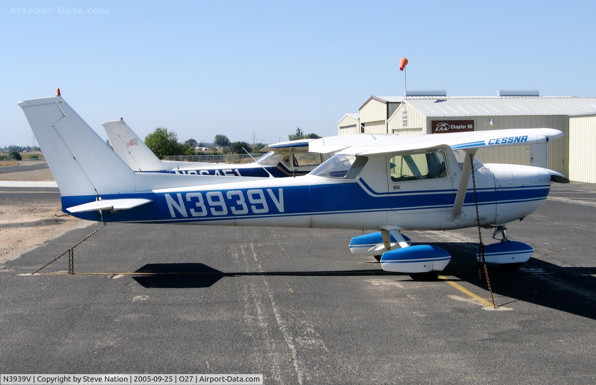 N3939V, 1975 Cessna 150M C/N 15076660, 1975 Cessna 150M @ Oakdale Municipal Airport, CA