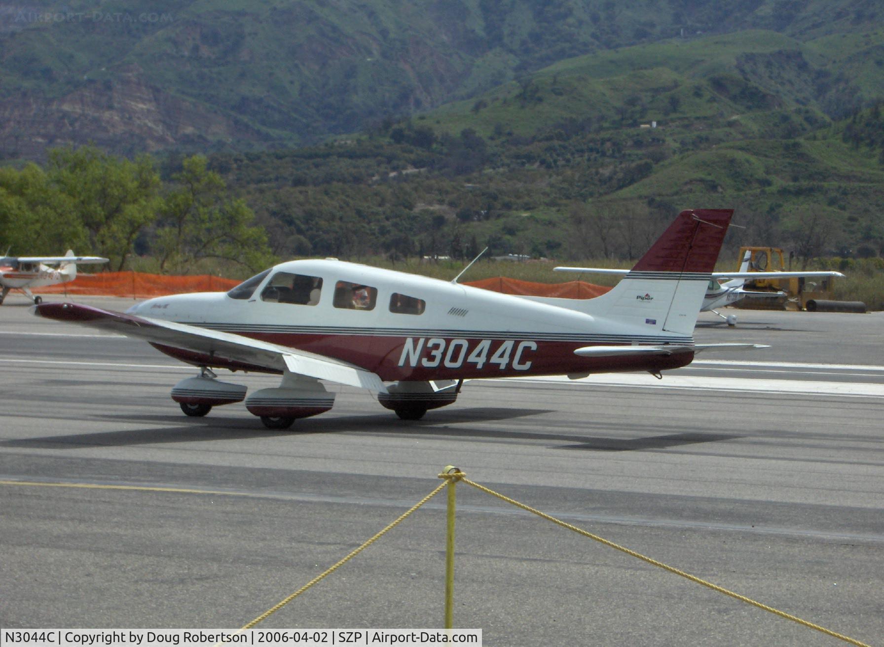 N3044C, 2003 Piper PA-28-181 C/N 2843571, 2003 Piper PA-28-181 ARCHER, Lycoming O-360 180 Hp, takeoff roll Runway 04