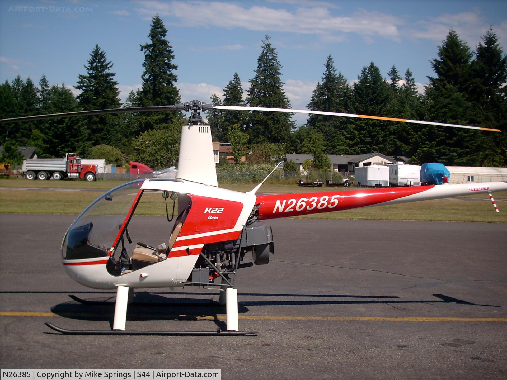 N26385, 1988 Robinson R22 BETA C/N 0804, fun