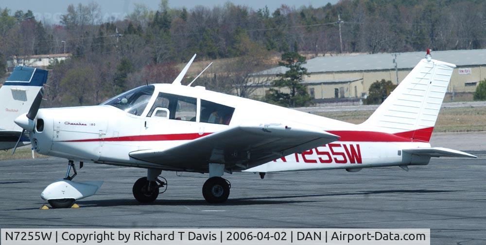 N7255W, 1963 Piper PA-28-180 C/N 28-1086, 1963 Piper PA-28-180 for fuel at DAN. Good price on fuel.