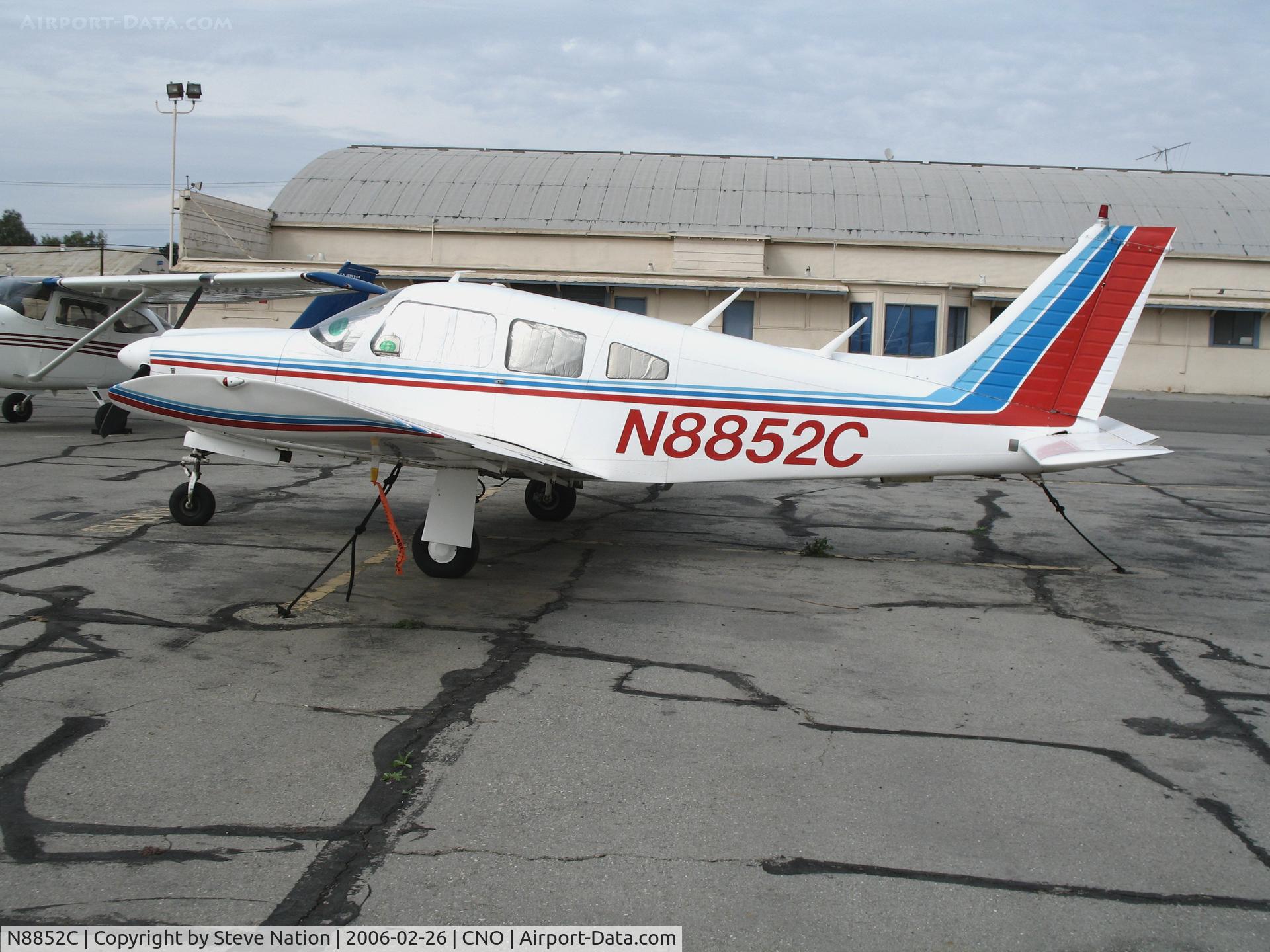 N8852C, 1976 Piper PA-28R-200 C/N 28R-7635184, 1976 Piper PA-28R-200 @ Chino Municipal Airport, CA