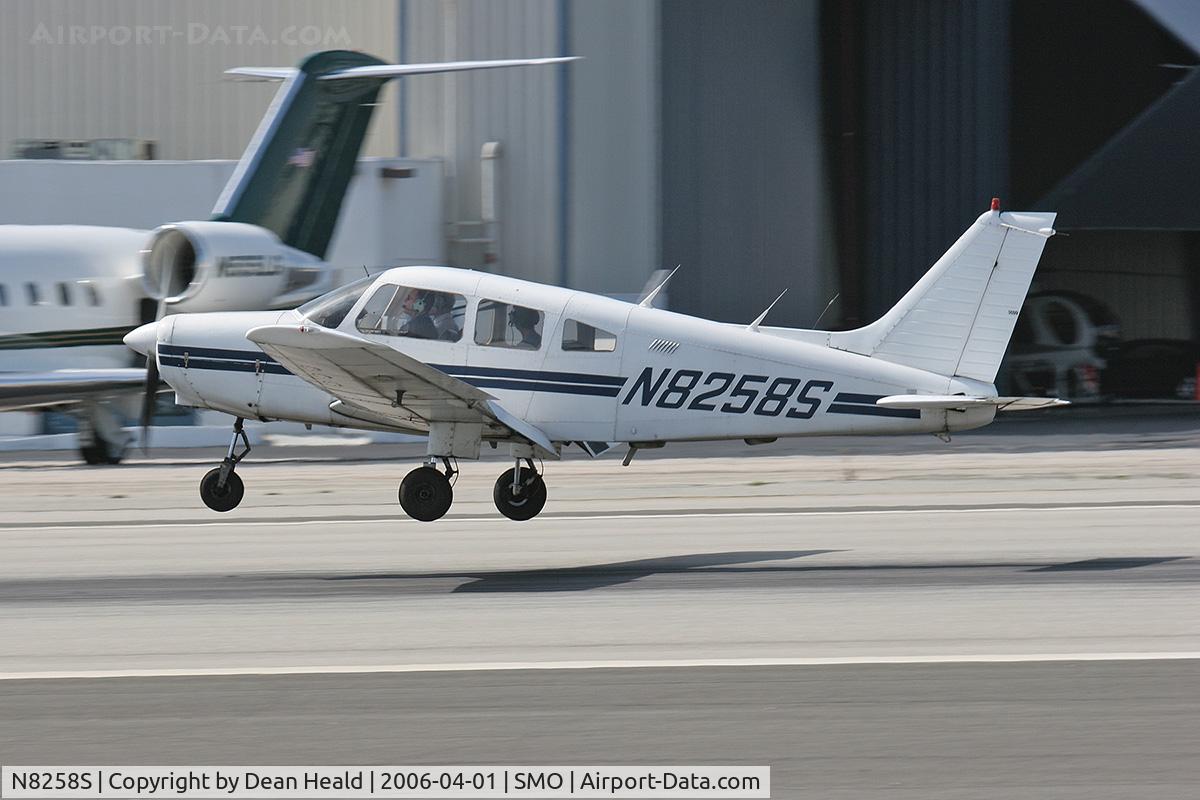N8258S, 1980 Piper PA-28-161 C/N 28-8116024, 1980 Piper PA-28-161 N8258S taking off from RWY 21 at Santa Monica Municipal Airport.