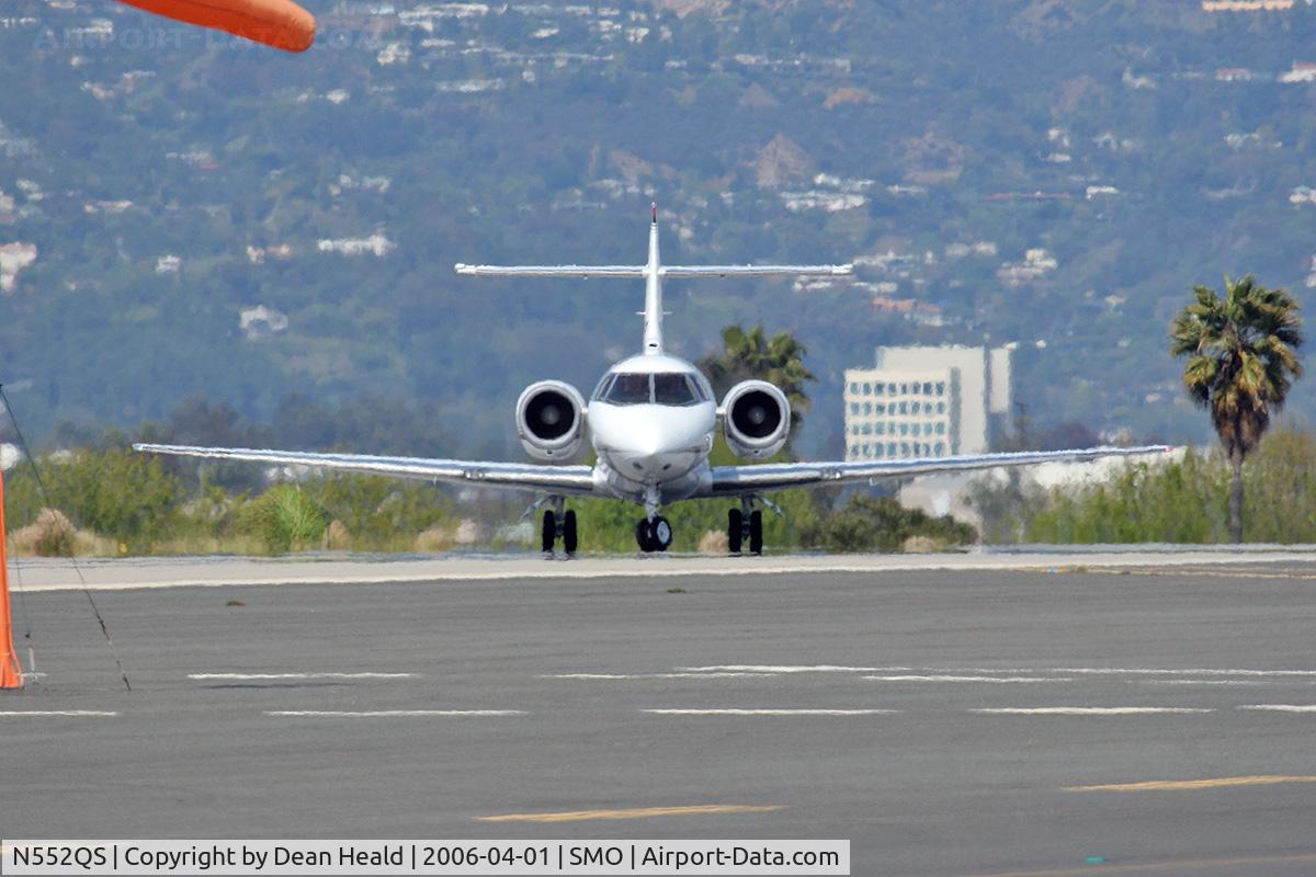 N552QS, 1997 Raytheon Hawker 1000 C/N 259052, NetJets 1997 Raytheon HAWKER 1000 - N552QS - taxiing onto RWY 21 for departure to Phoenix, AZ.