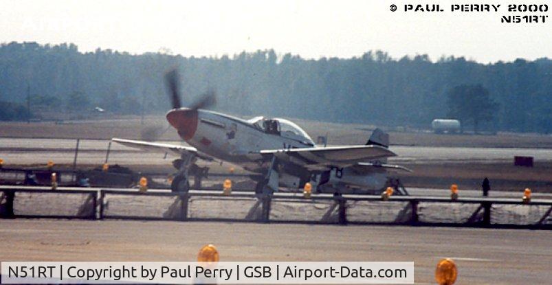 N51RT, 1944 North American F-51D Mustang C/N 122-40949, Taxiing back from the far end of the runway after her demo