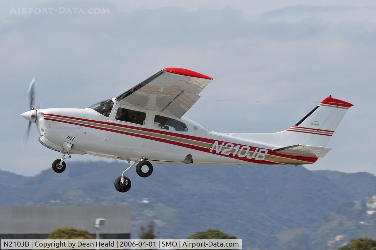 N210JB, Bell 206B JetRanger III C/N 2627, 1979 Cessna T210N N210JB departing RWY 21.