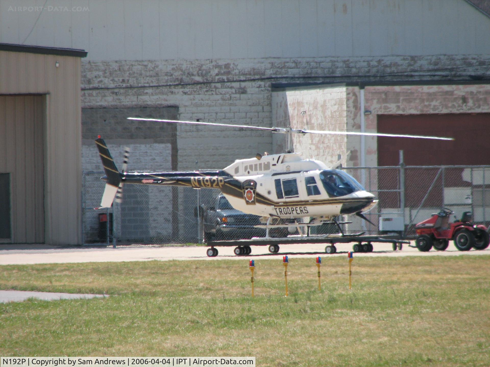 N192P, 1995 Bell 206B JetRanger III C/N 4336, Just after touch down.  He is shutting down.  Saw him land but could n't get in position soon enough.