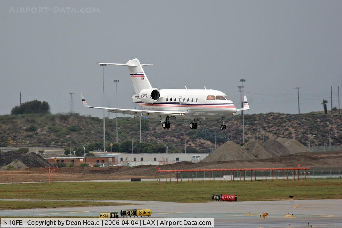N10FE, 1995 Canadair Challenger 600S (CL-600-1A11) C/N 1074, FedEx 1995 Canadair CL-600-2B16 (Challenger) - N10FE - arriving RWY 7R from Memphis, TN (KMEM).