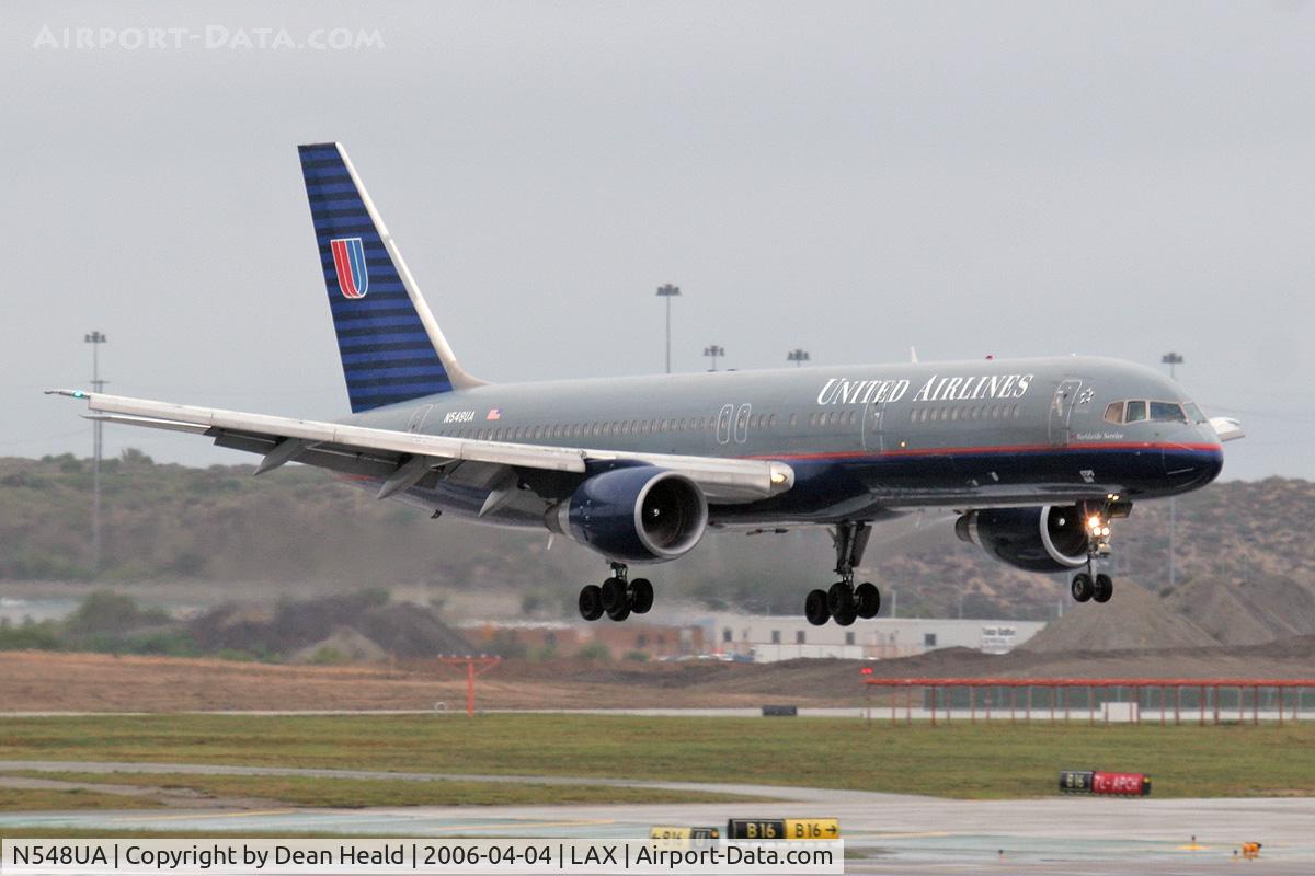 N548UA, 1992 Boeing 757-222 C/N 25396, United Airlines FLT UAL49 arriving RWY 7R from Washington Dulles Int'l (KIAD).