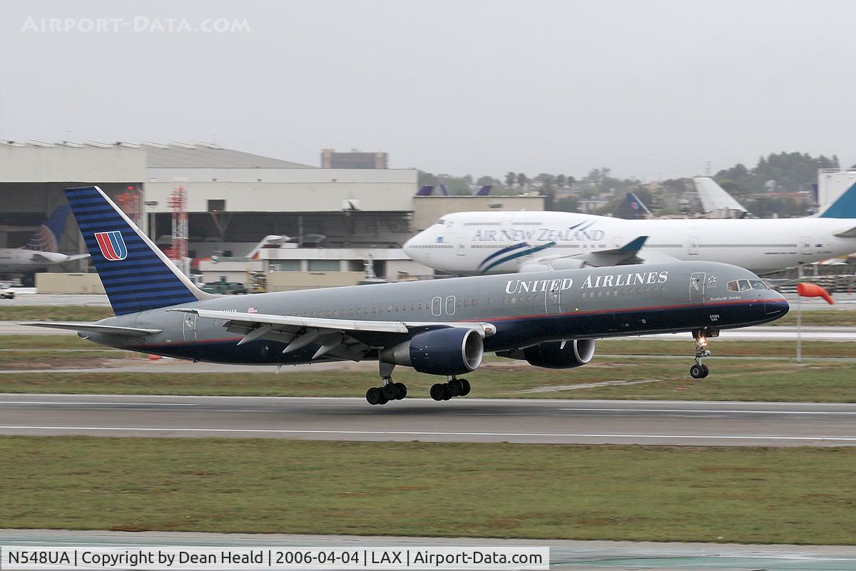 N548UA, 1992 Boeing 757-222 C/N 25396, United Airlines FLT UAL49 arriving RWY 7R from Washington Dulles Int'l (KIAD).