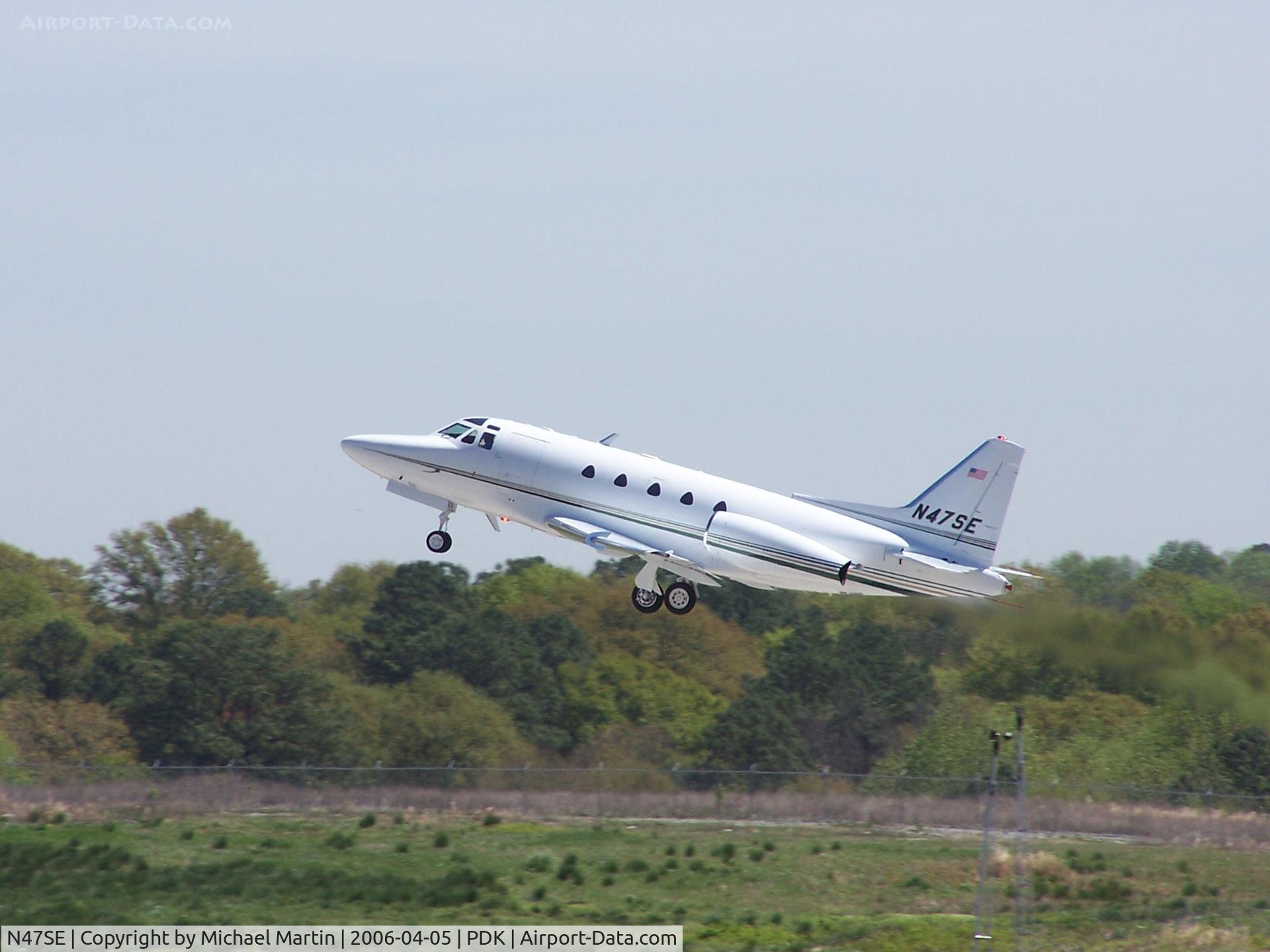 N47SE, 1980 Rockwell International NA-265-65 Sabreliner 65 C/N 465-34, Departing PDK on 2R