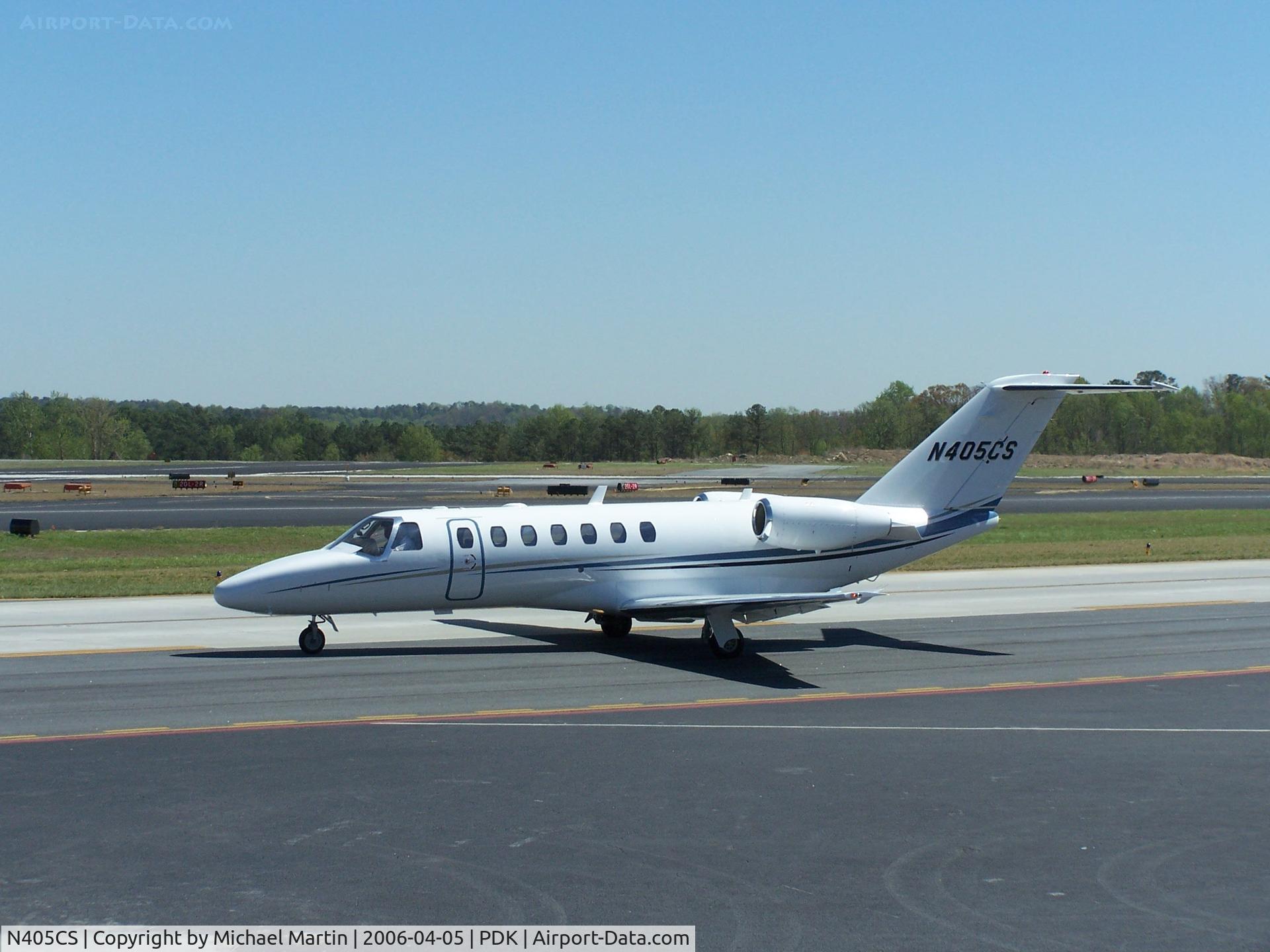N405CS, 2005 Cessna 525B CitationJet CJ3 C/N 525B0036, Taxing to Runway 20L