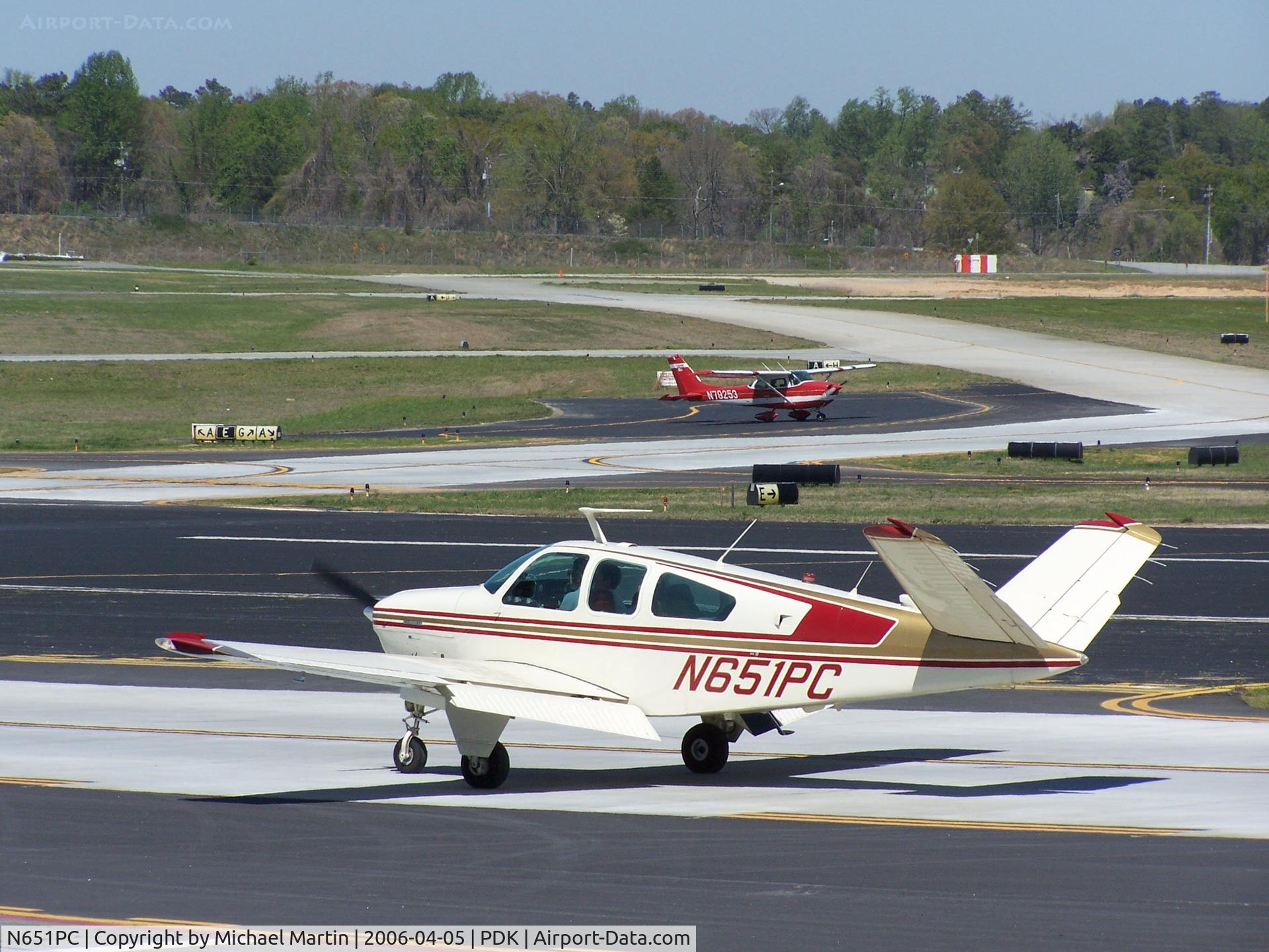 N651PC, 1970 Beech V35B Bonanza C/N D-9192, Taxing to Runway 20R
