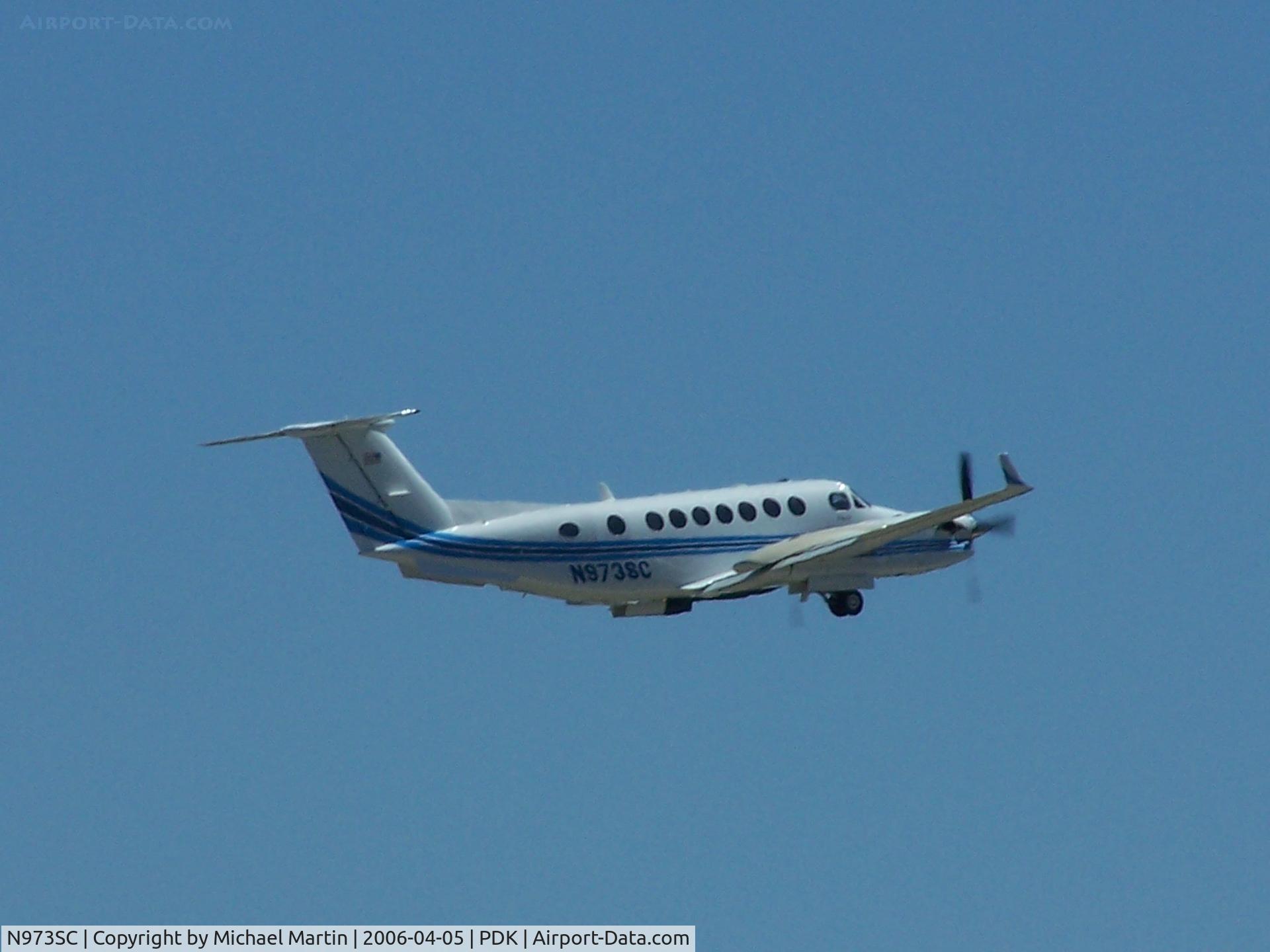 N973SC, 2003 Beech B300 King Air C/N FL-379, Former N790P departing PDK