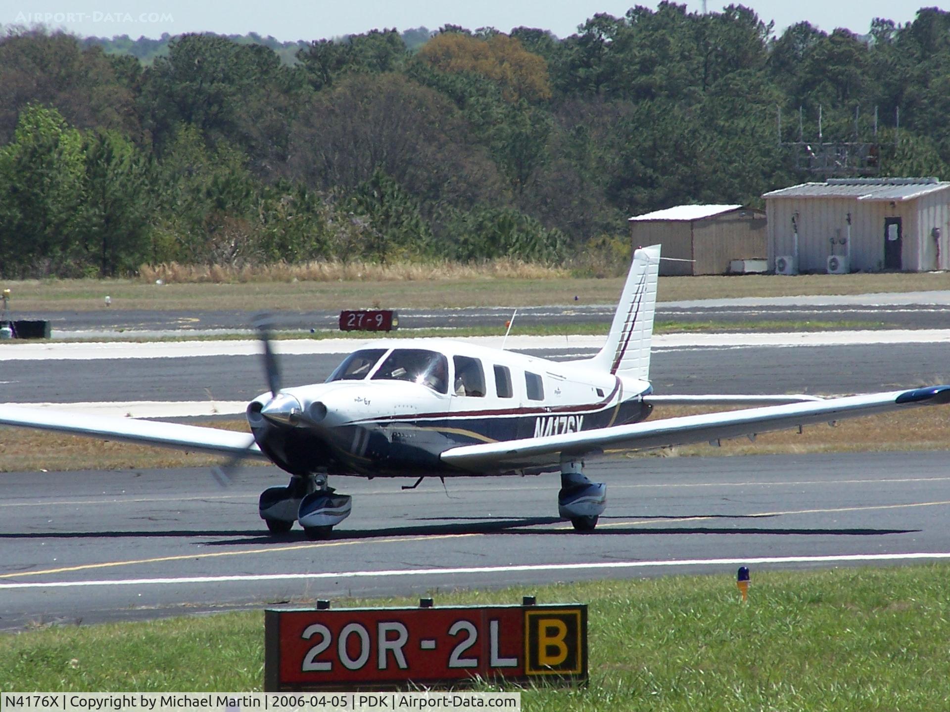 N4176X, 2003 Piper PA-32-301FT Saratoga C/N 3232013, Taxing back from flight