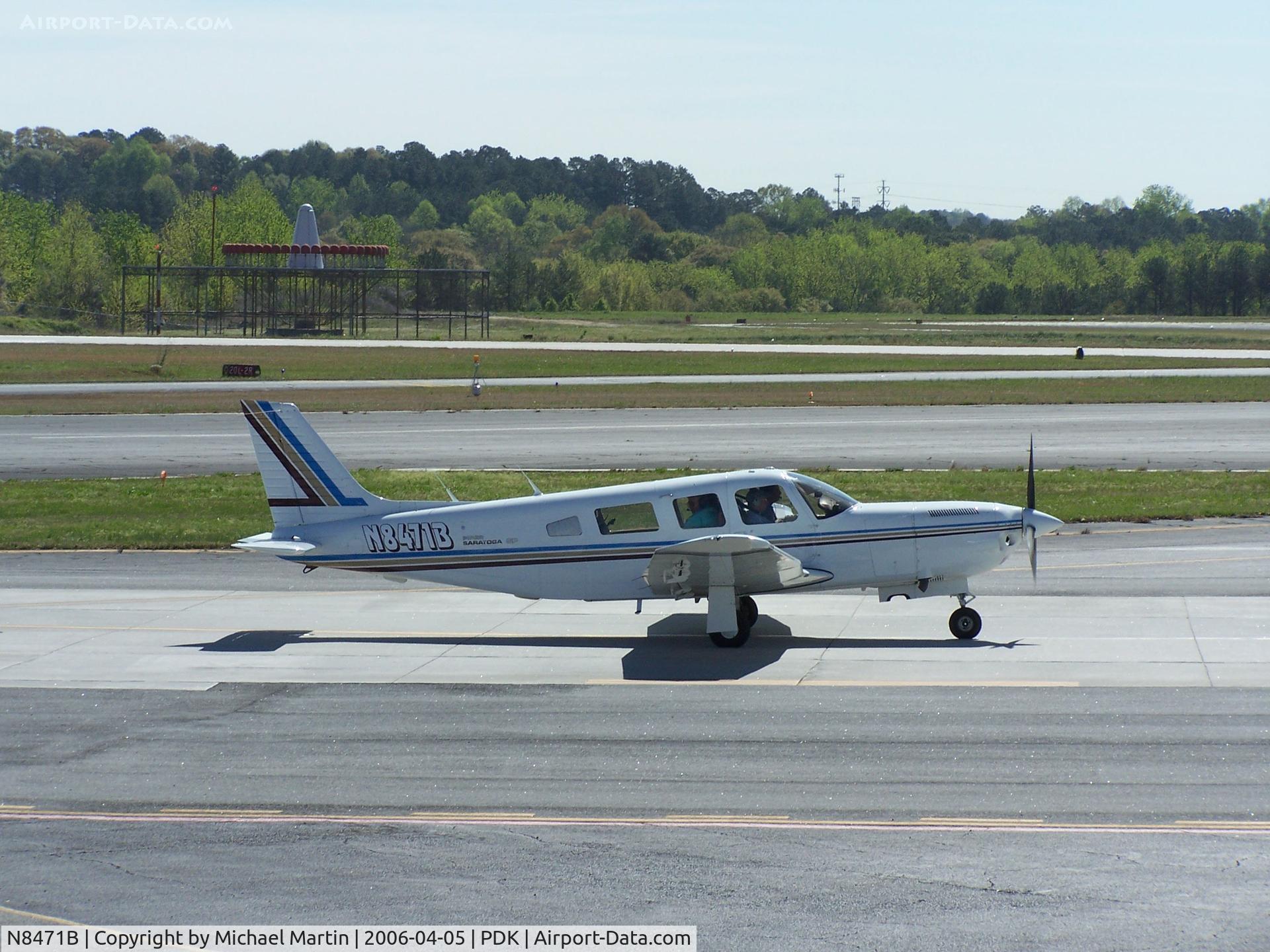 N8471B, 1981 Piper PA-32R-301T Turbo Saratoga C/N 32R-8229012, Departing PDK enroute to SUA