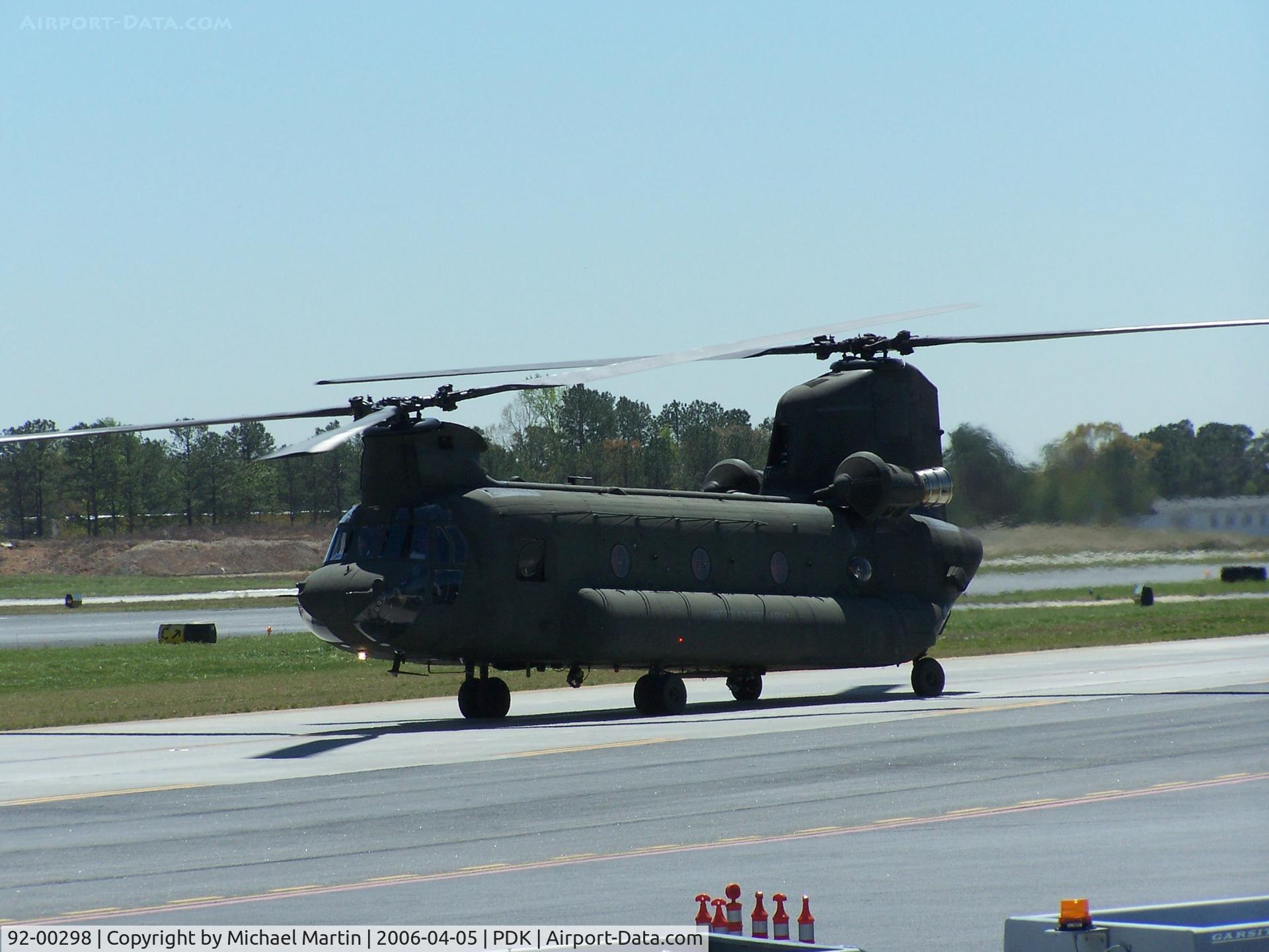 92-00298, 1963 Boeing Vertol CH-47D Chinook C/N M.3439, Georgia National Guard Chinook At Mercury Air Service