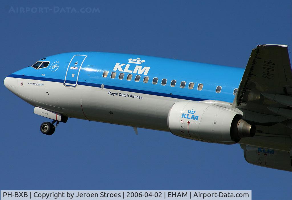 PH-BXB, 1999 Boeing 737-8K2 C/N 29132, .
