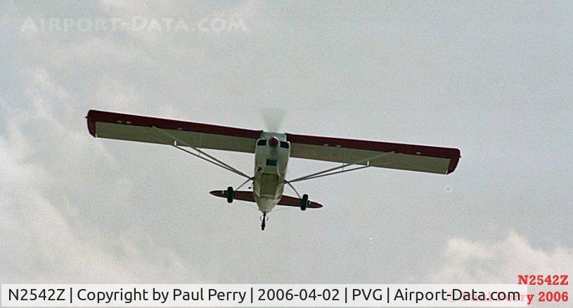 N2542Z, 1977 Bellanca 8KCAB Decathlon C/N 344-77, Headed right for me!  Well, me or the runway.  And she is quiet!