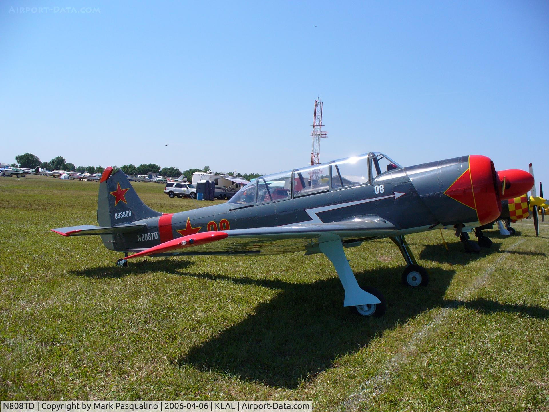 N808TD, Yakovlev (Aerostar) Yak-52 C/N 833808, YAK-52