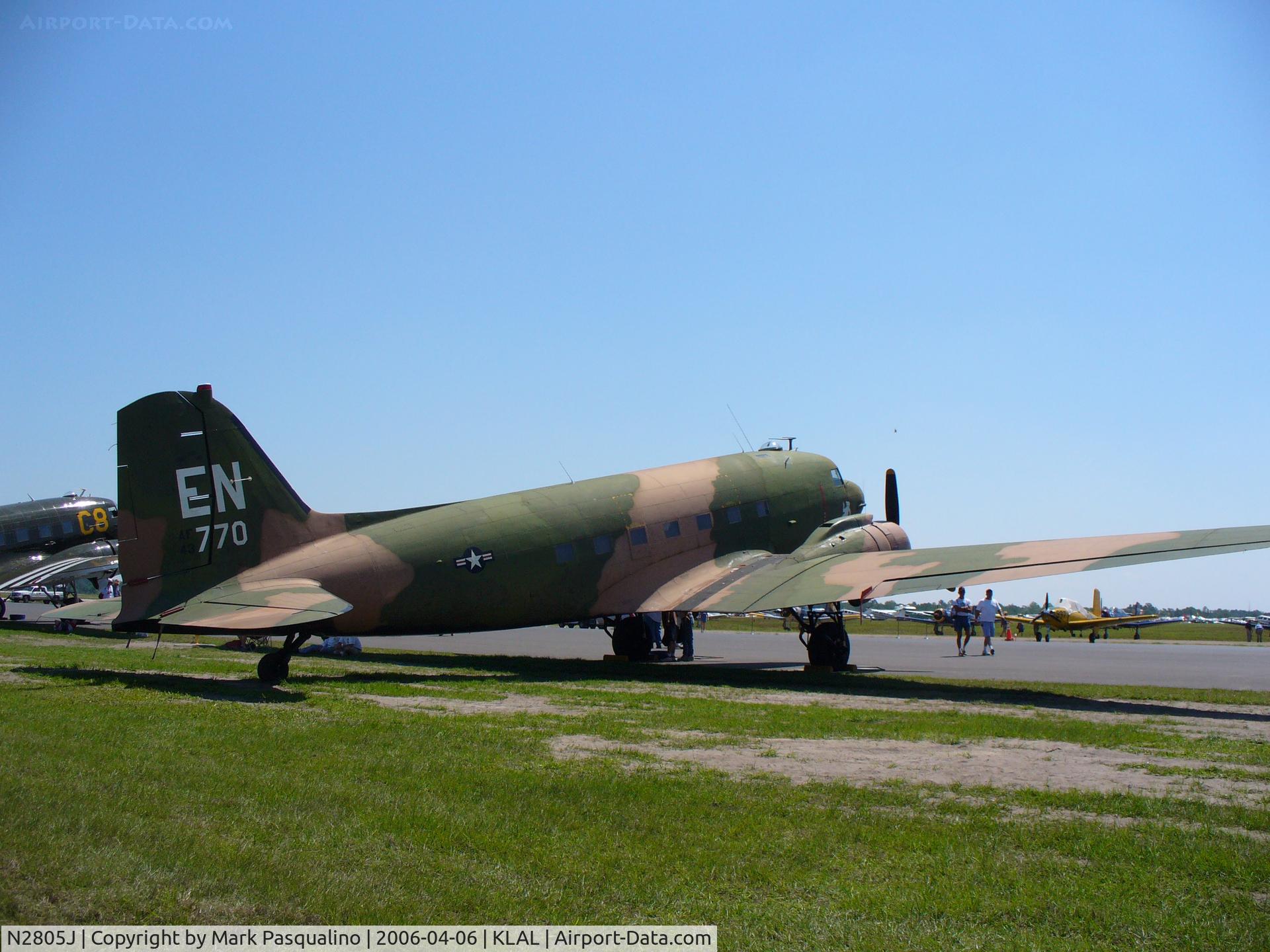 N2805J, 1944 Douglas DC3C-R-1830-90C C/N 20835, DC-3