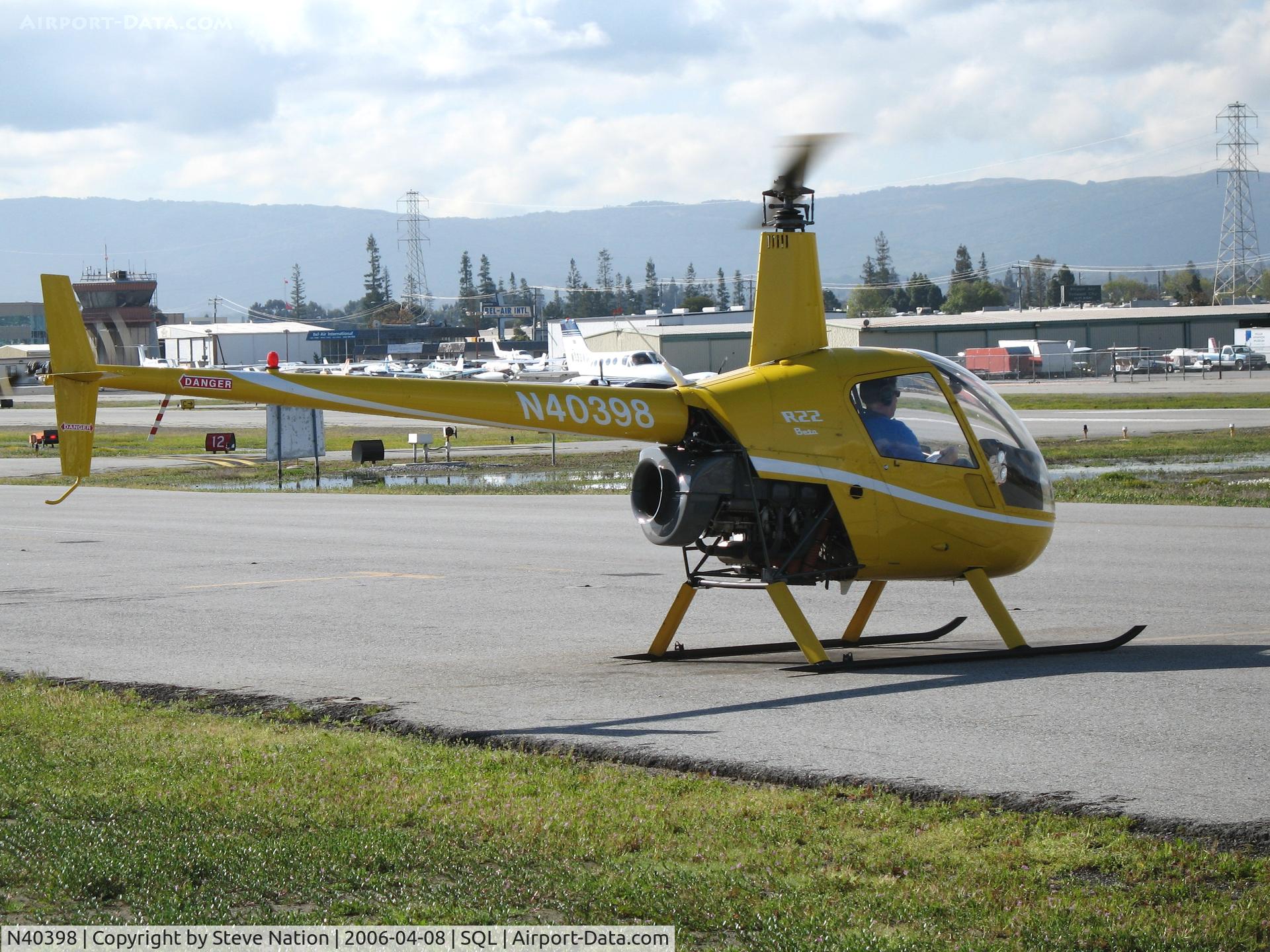N40398, 1990 Robinson R22 Beta C/N 1590, 1990 Robinson R22 Beta ready for liftoff @ San Carlos Airport, CA in rare spring 2006 sunshine