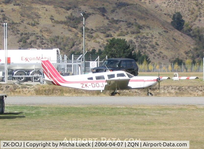 ZK-DOJ, Piper PA-32S-300 C/N 32S-40638, In Queenstown