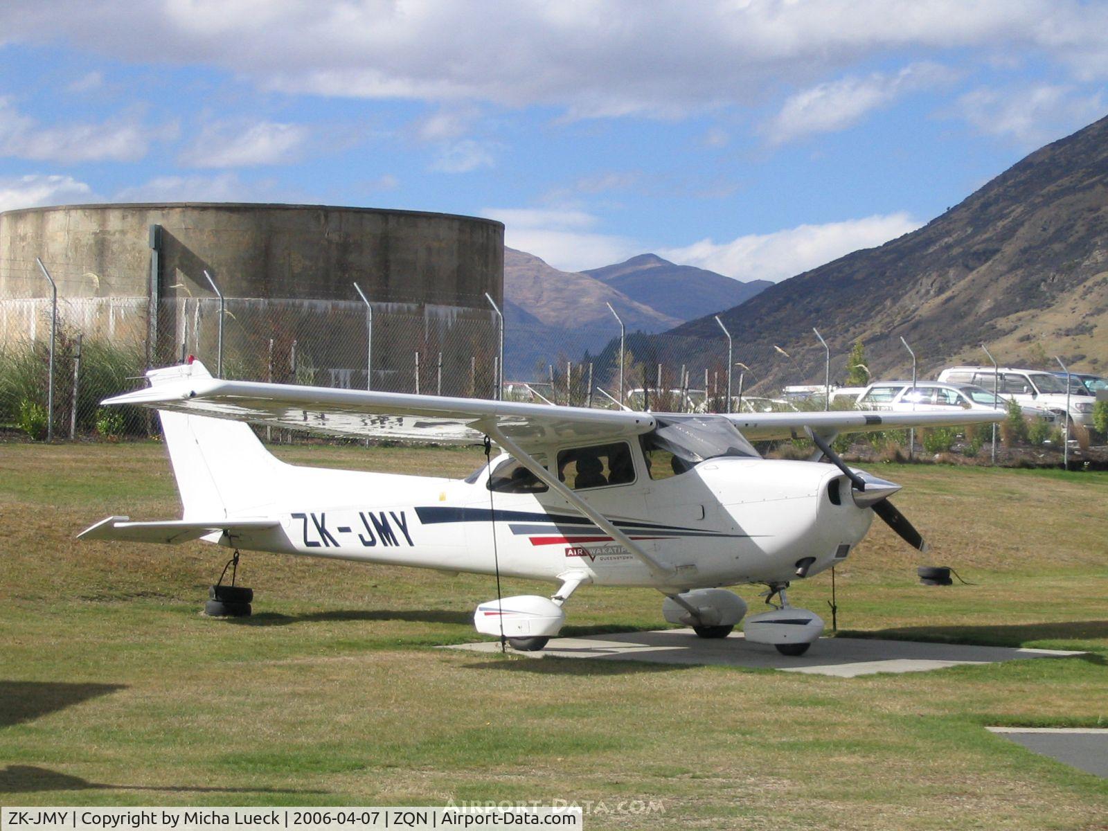ZK-JMY, Cessna 172S C/N 172S8764, In Queenstown