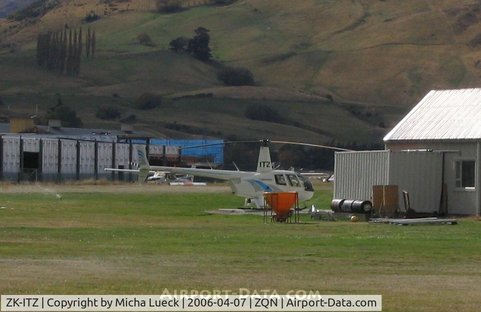 ZK-ITZ, Robinson R44 II C/N 10827, Chopper and water bucket