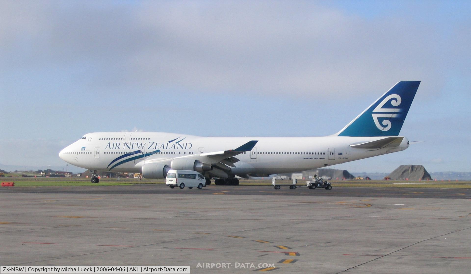 ZK-NBW, 1999 Boeing 747-419BDS(F) C/N 29375, ZK-NBW taxiing to the runway for take-off