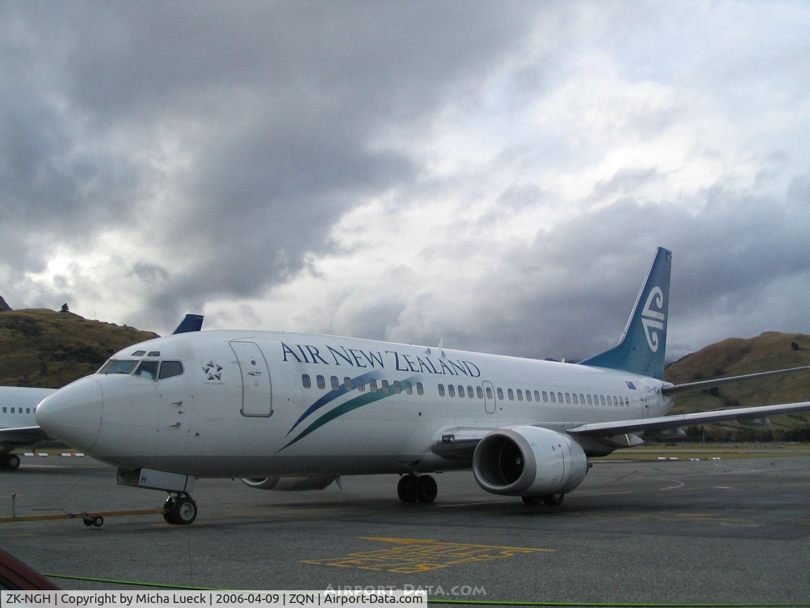 ZK-NGH, 1999 Boeing 737-319 C/N 25607, Seconds before push-back