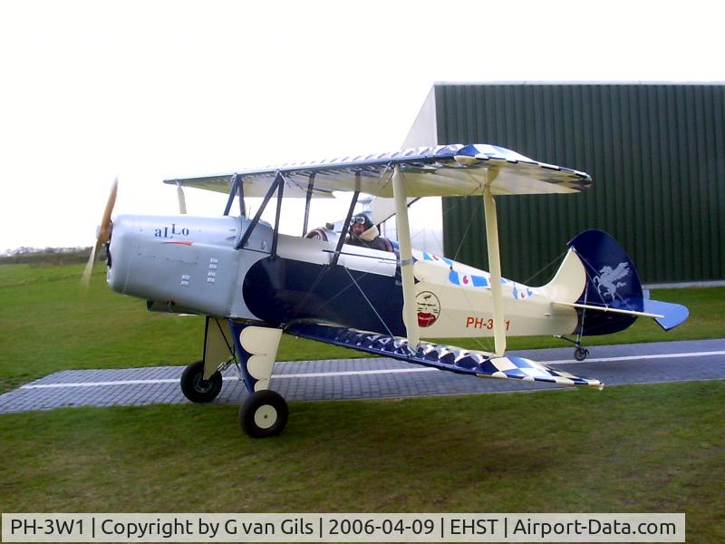 PH-3W1, 2006 Platzer Kiebitz B-450 NIS C/N 220, A very nice  Kiebitz B at Microlight airfield Stadskanaal in the Netherlands. This aircraft made his first flight today. 2006-04-09