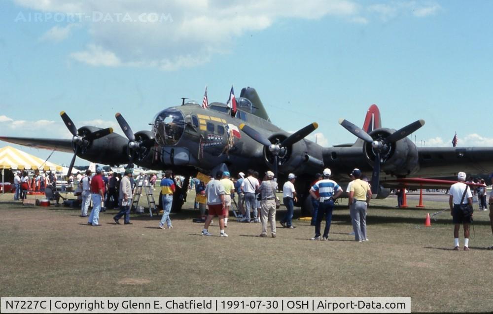 N7227C, 1944 Boeing B-17G Fortress C/N 32513, In warbird row