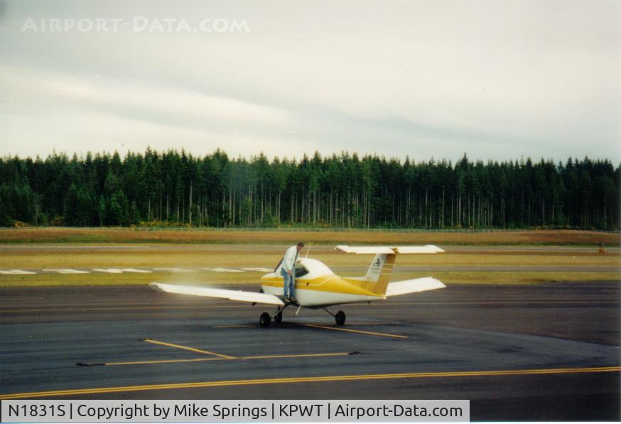 N1831S, 1981 Beech 77 Skipper C/N WA-302, Taken at KPWT  Bremerton national   WA