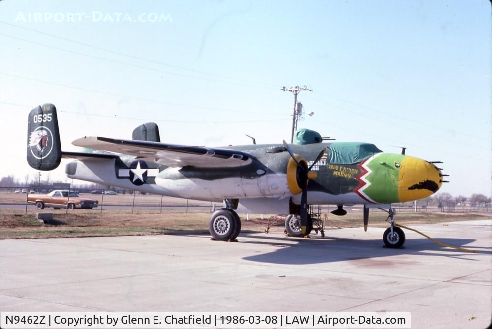 N9462Z, North American TB-25N Mitchell C/N 108-33810 (44-30535), On the ramp