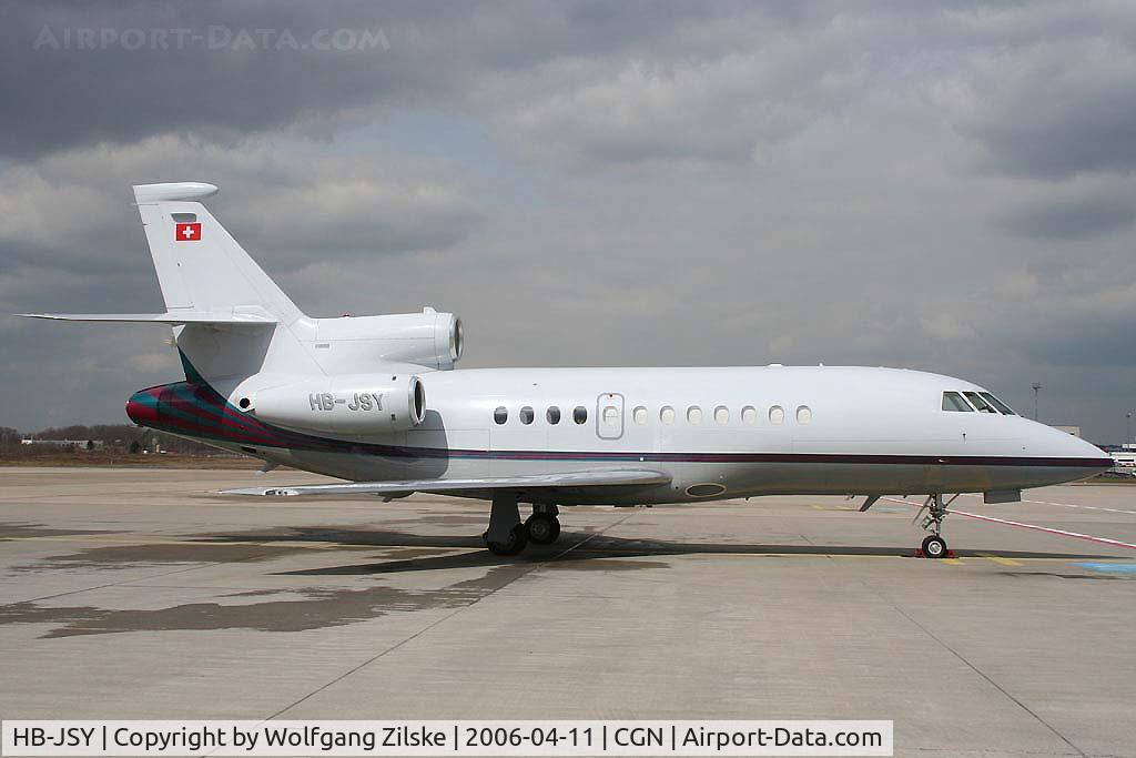 HB-JSY, 2001 Dassault Falcon 900EX C/N 96, visitor