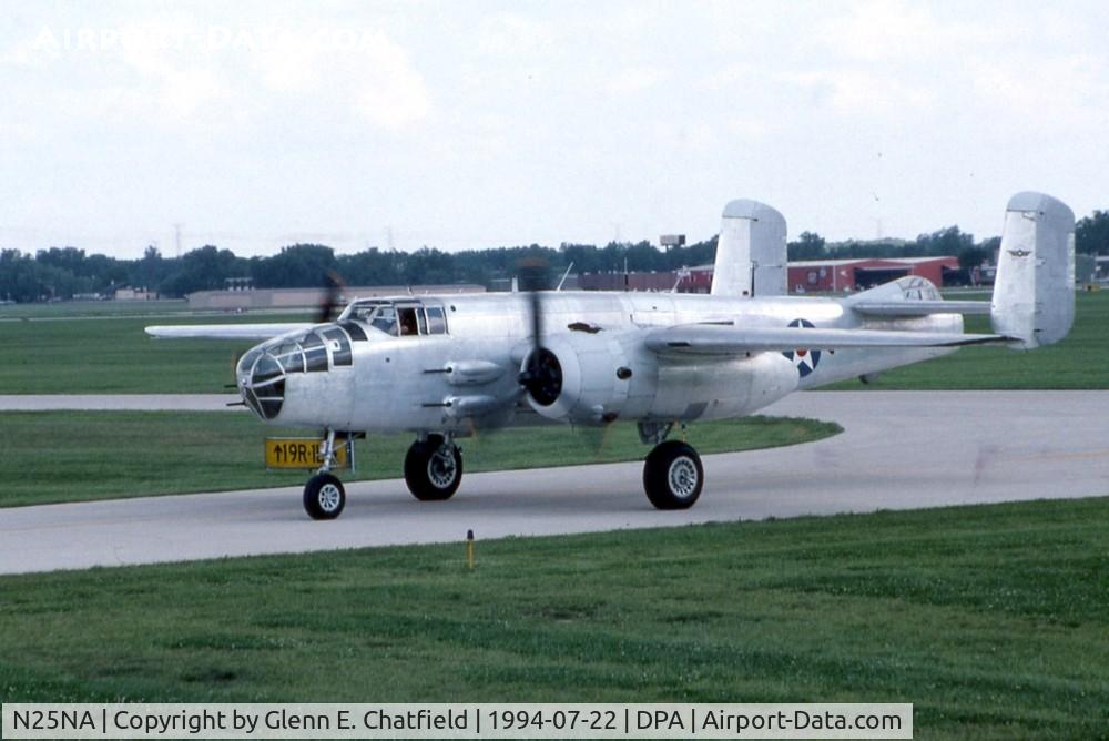 N25NA, 1944 North American B-25J Mitchell Mitchell C/N 108-47479, Taxiing in to the ramp during an air show