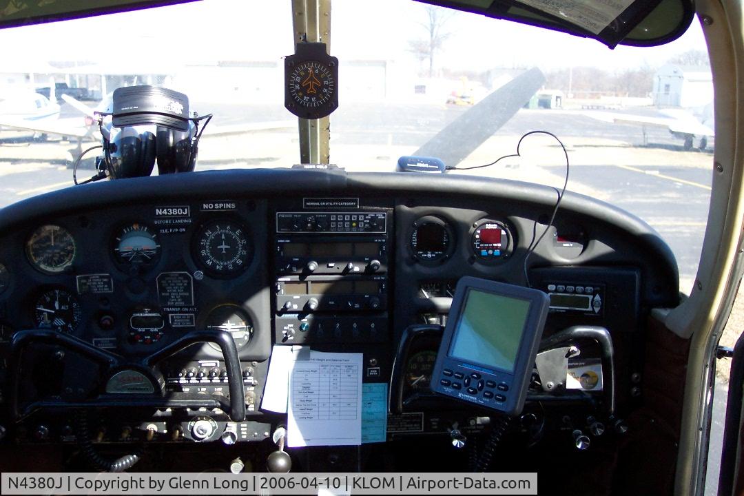 N4380J, 1967 Piper PA-28-140 Cherokee C/N 28-22766, 1967 Piper PA-28-140